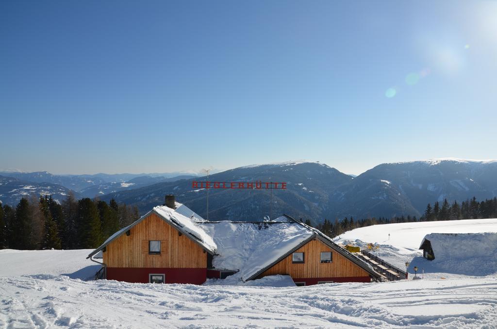 Gasthaus Rieglerhuette Sankt Lorenzen ob Murau Exterior photo